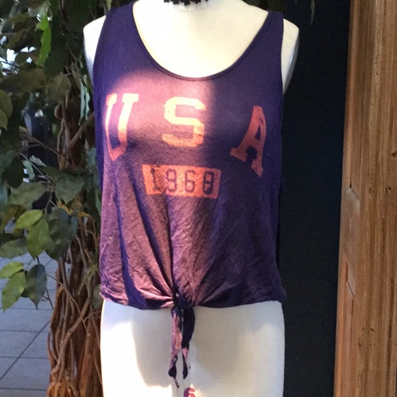 Crop top - Picture 1 of 4